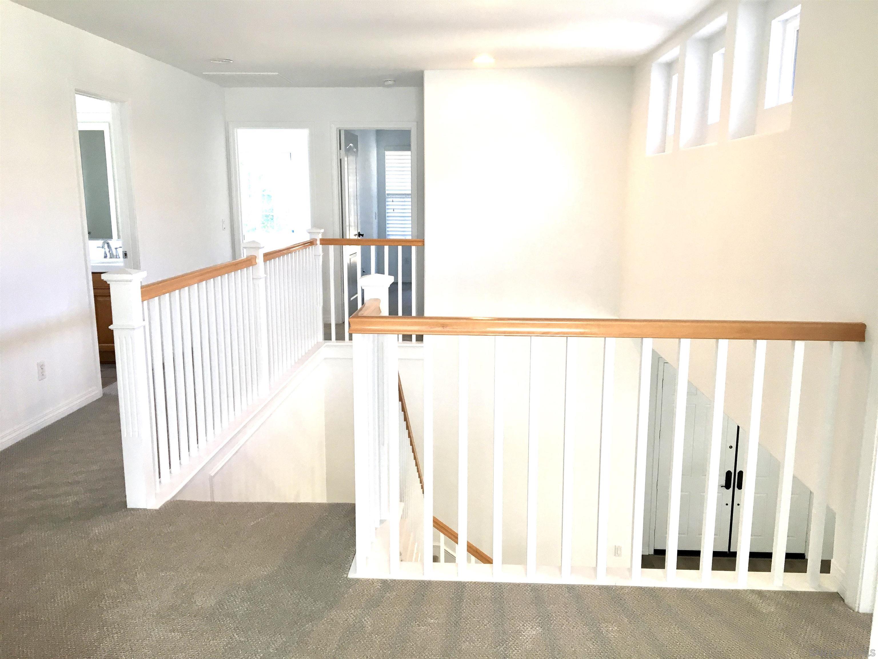 Detail Gallery Image 9 of 21 For 5563  Gamay Way, San Diego,  CA 92130 - 5 Beds | 3 Baths