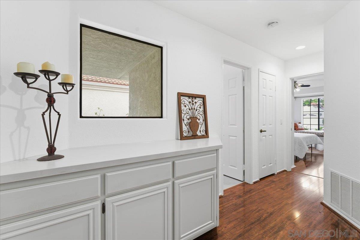 Detail Gallery Image 12 of 32 For 12141  Iron View Row, San Diego,  CA 92128 - 2 Beds | 2 Baths