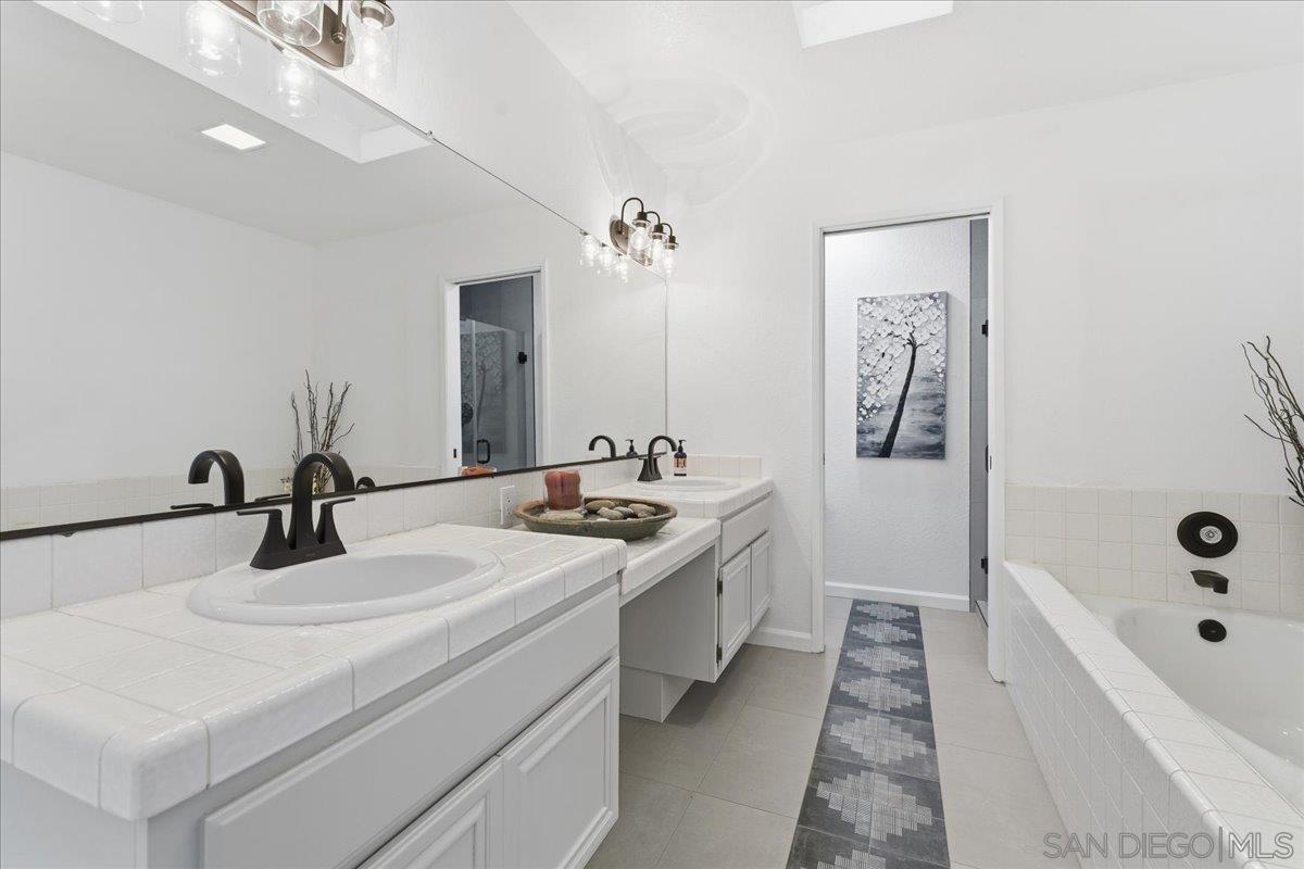 Detail Gallery Image 20 of 32 For 12141  Iron View Row, San Diego,  CA 92128 - 2 Beds | 2 Baths