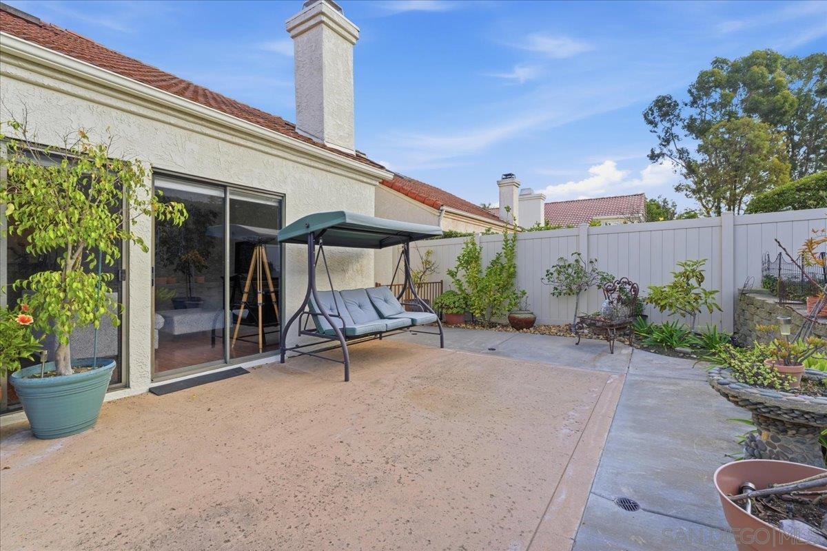 Detail Gallery Image 24 of 32 For 12141  Iron View Row, San Diego,  CA 92128 - 2 Beds | 2 Baths