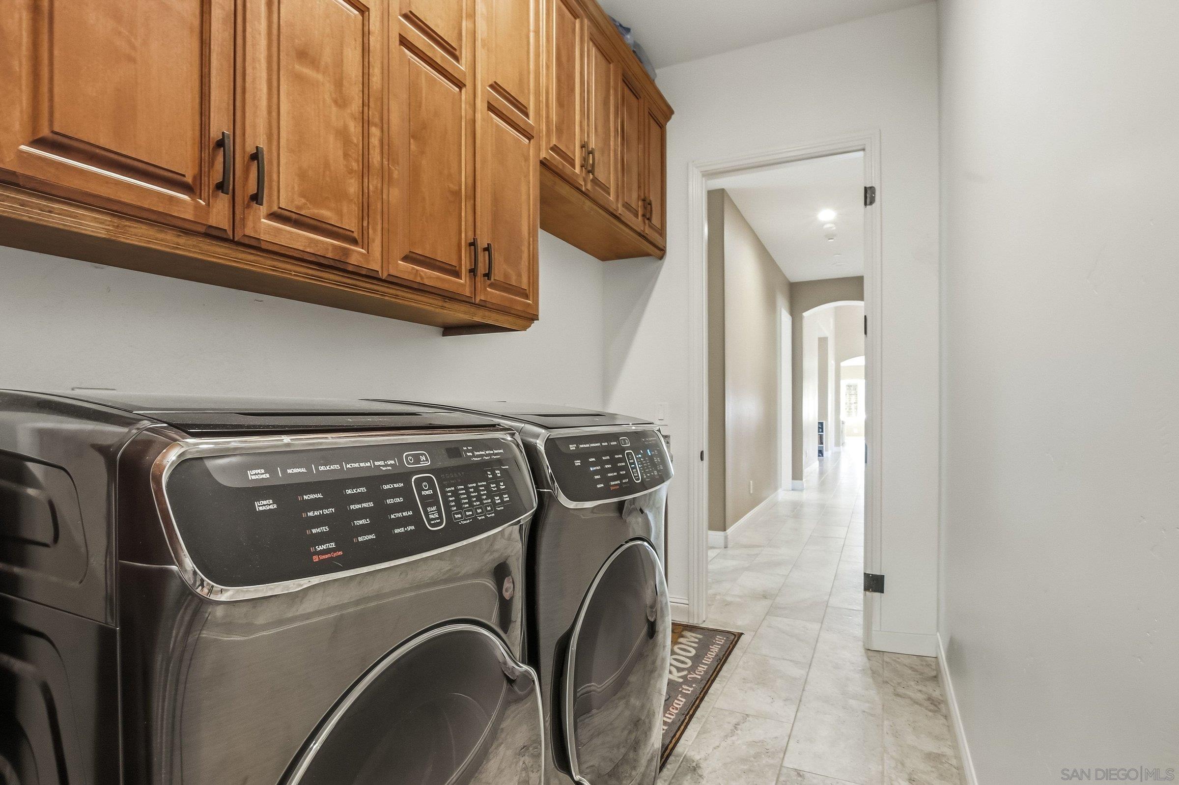 Detail Gallery Image 18 of 48 For 2043  Camino De Reimitz, Alpine,  CA 91901 - 6 Beds | 5/1 Baths