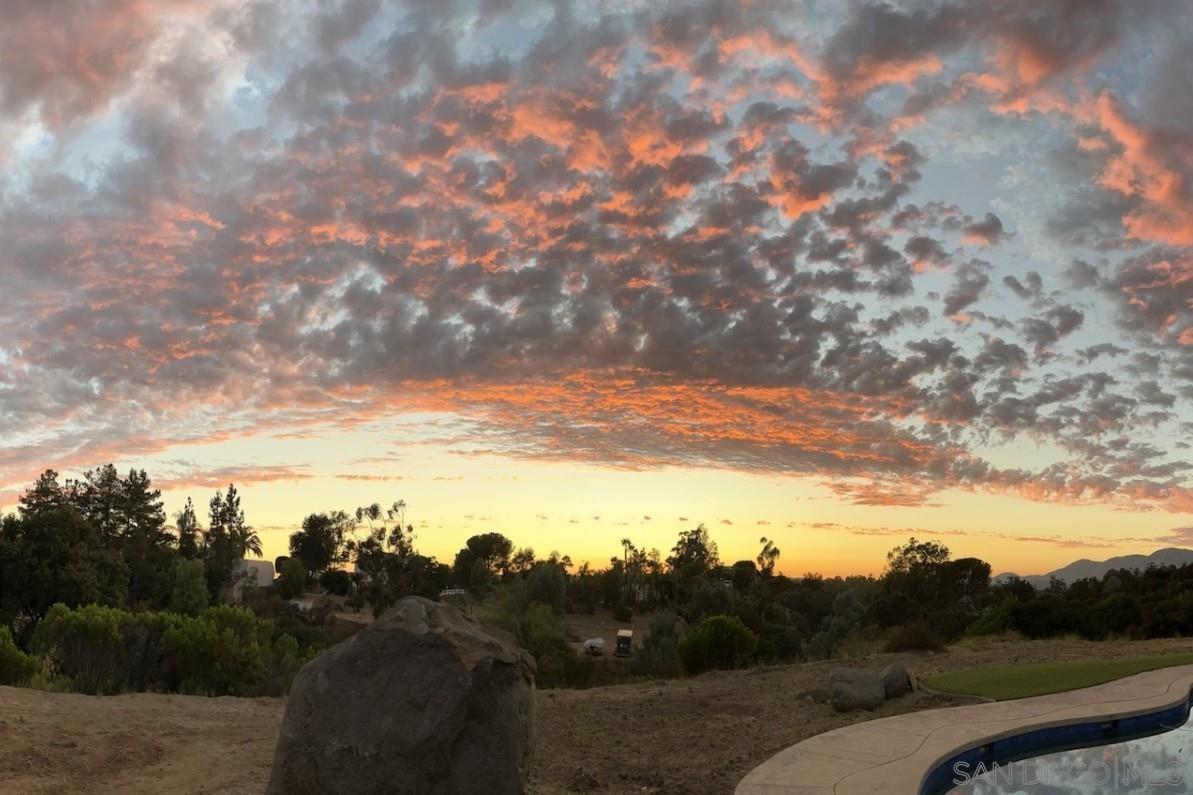 Detail Gallery Image 20 of 48 For 2043  Camino De Reimitz, Alpine,  CA 91901 - 6 Beds | 5/1 Baths