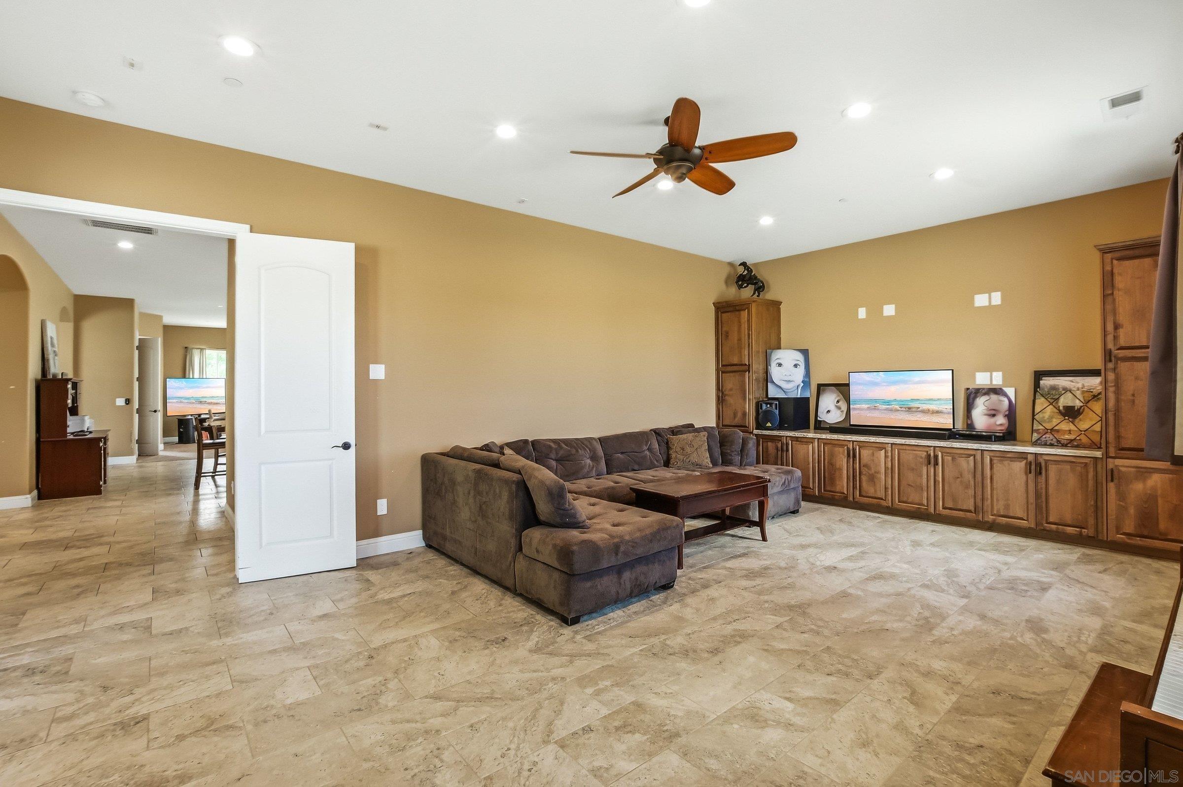 Detail Gallery Image 29 of 48 For 2043  Camino De Reimitz, Alpine,  CA 91901 - 6 Beds | 5/1 Baths