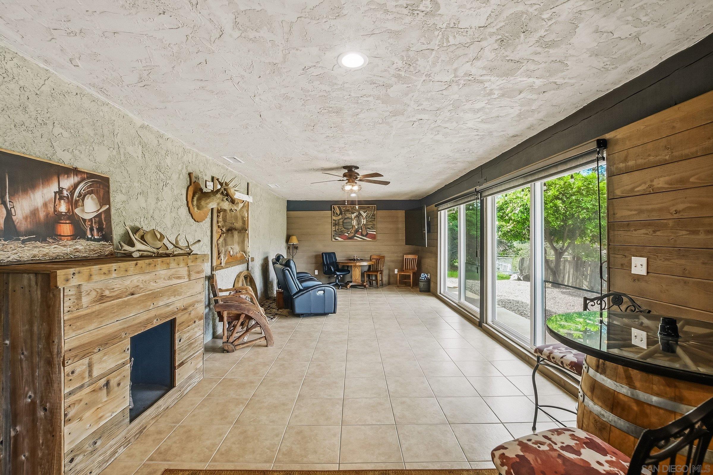 Detail Gallery Image 22 of 53 For 1861  Vista De La Montana, El Cajon,  CA 92019 - 3 Beds | 3 Baths