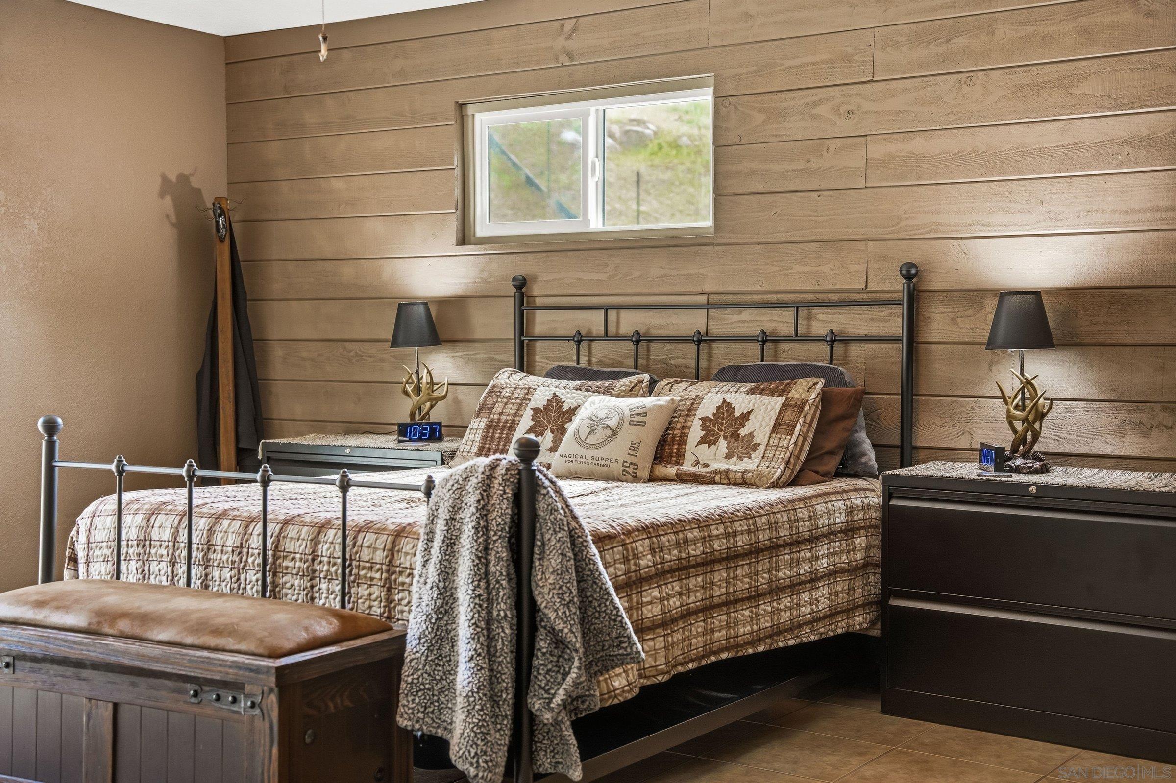 Detail Gallery Image 28 of 53 For 1861  Vista De La Montana, El Cajon,  CA 92019 - 3 Beds | 3 Baths