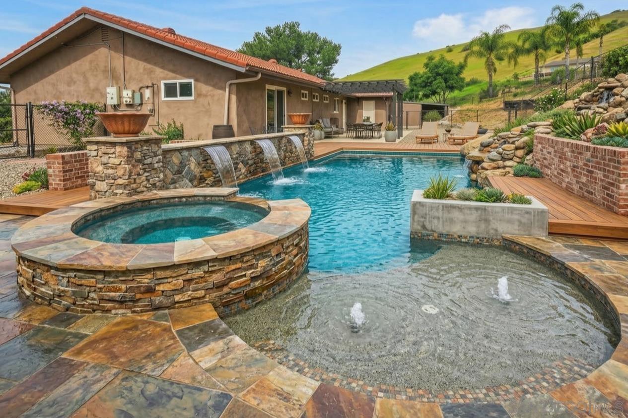 Detail Gallery Image 33 of 53 For 1861  Vista De La Montana, El Cajon,  CA 92019 - 3 Beds | 3 Baths