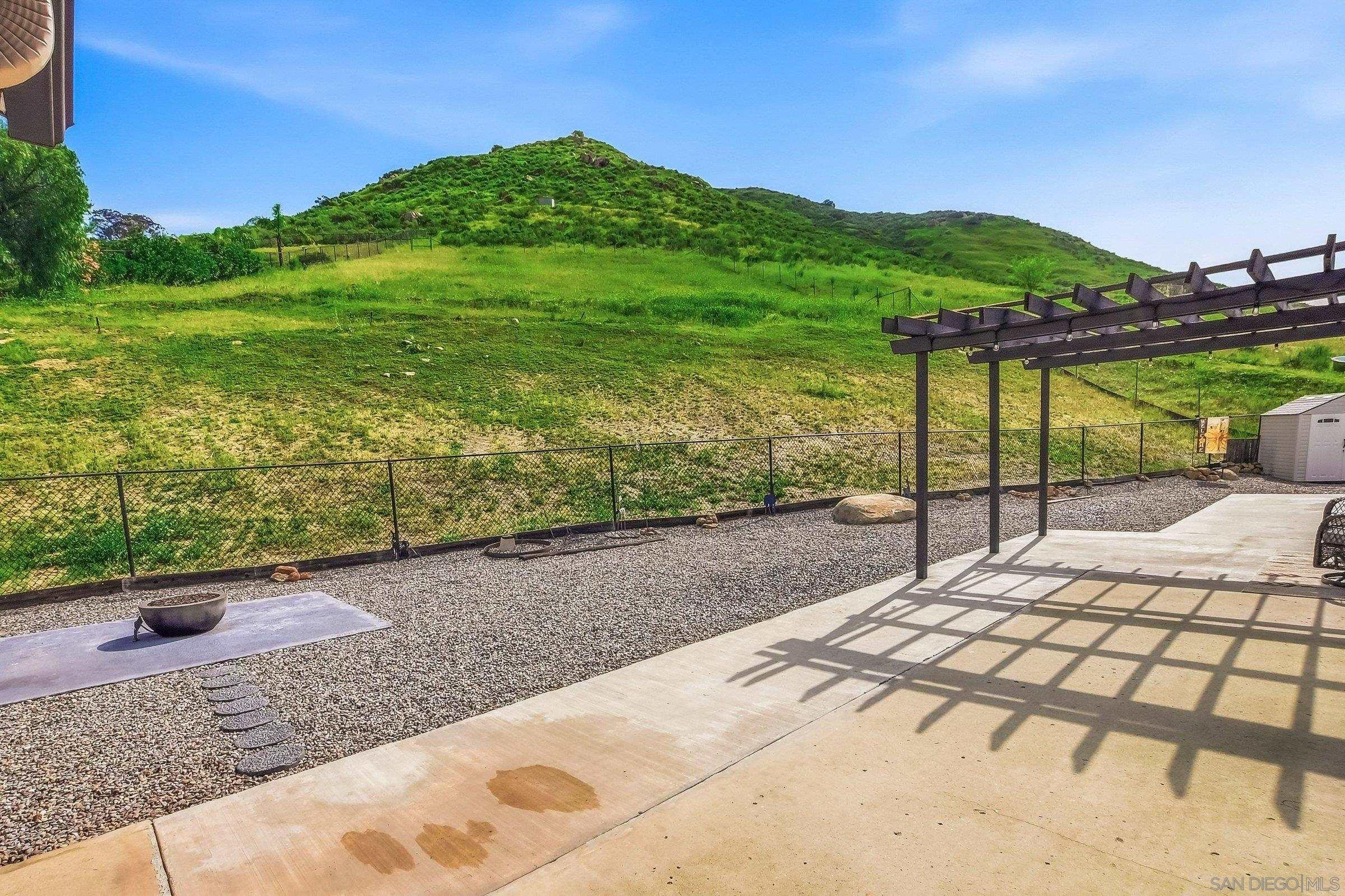 Detail Gallery Image 36 of 53 For 1861  Vista De La Montana, El Cajon,  CA 92019 - 3 Beds | 3 Baths