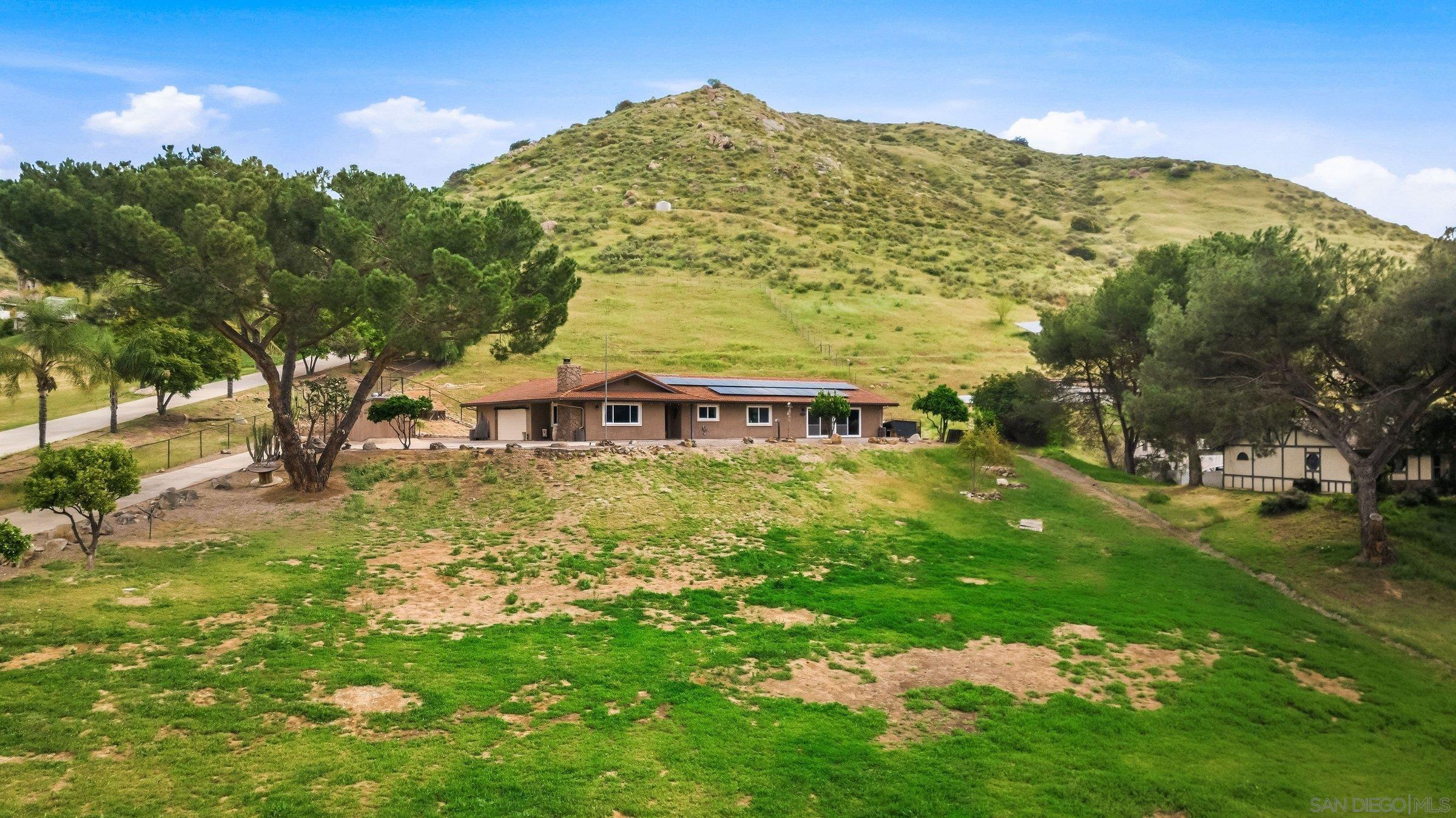 Detail Gallery Image 44 of 53 For 1861  Vista De La Montana, El Cajon,  CA 92019 - 3 Beds | 3 Baths