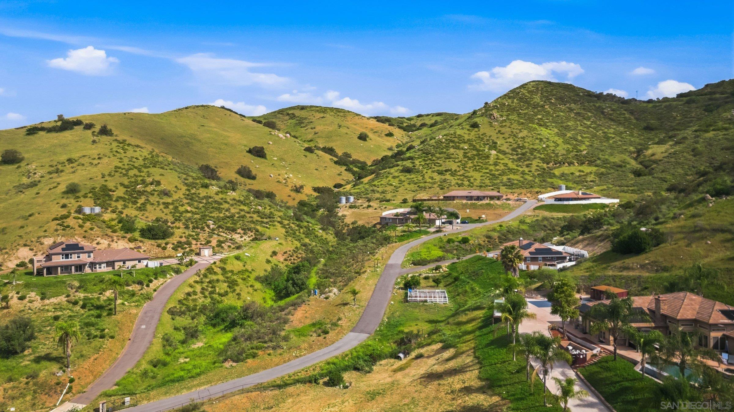 Detail Gallery Image 52 of 53 For 1861  Vista De La Montana, El Cajon,  CA 92019 - 3 Beds | 3 Baths