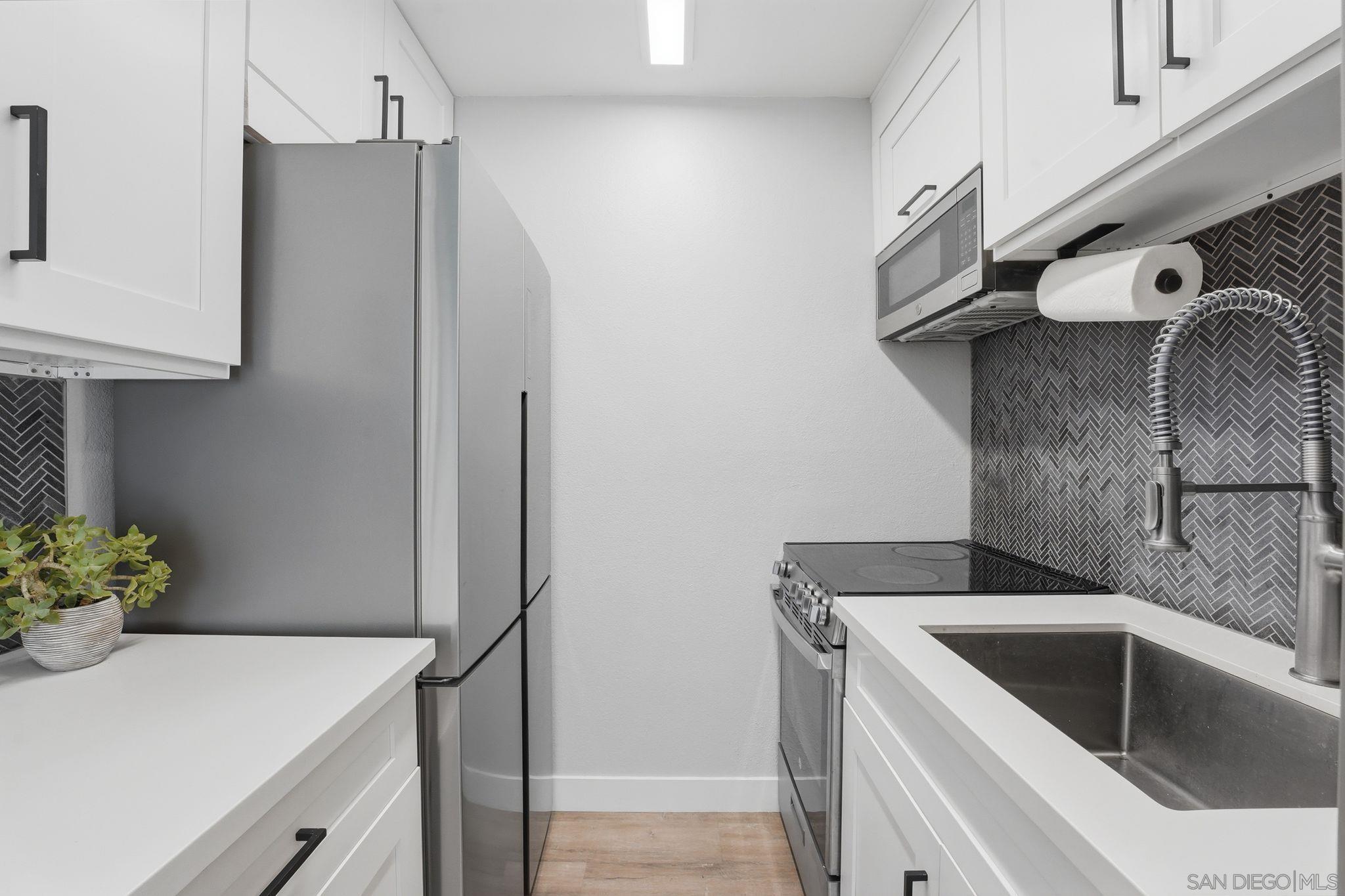 Detail Gallery Image 2 of 28 For 6333  Mount Ada Rd  #159,  San Diego,  CA 92111 - 0 Beds | 1 Baths