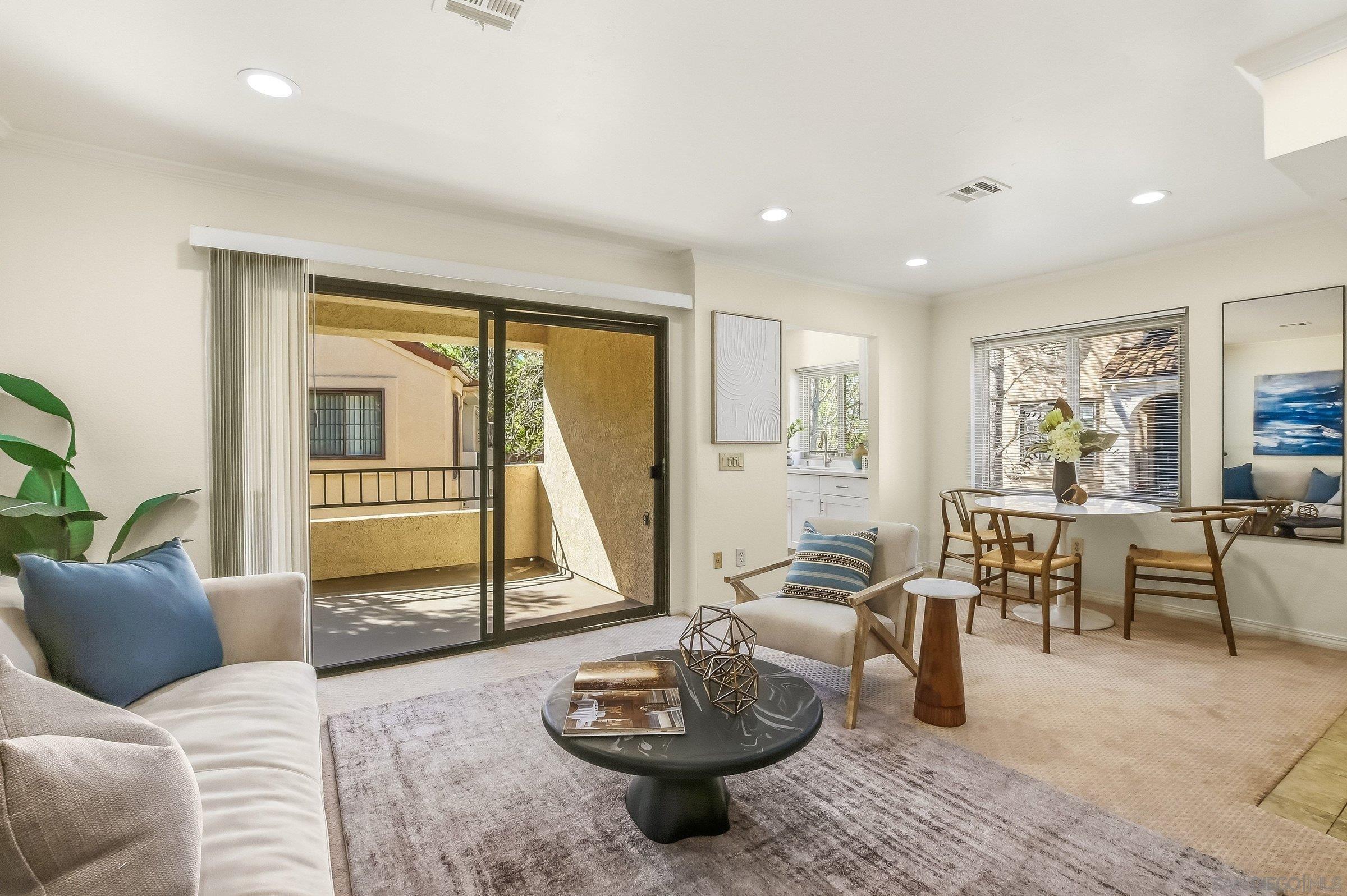 Detail Gallery Image 4 of 28 For 10620  Dabney Dr  #172,  San Diego,  CA 92126 - 2 Beds | 2 Baths