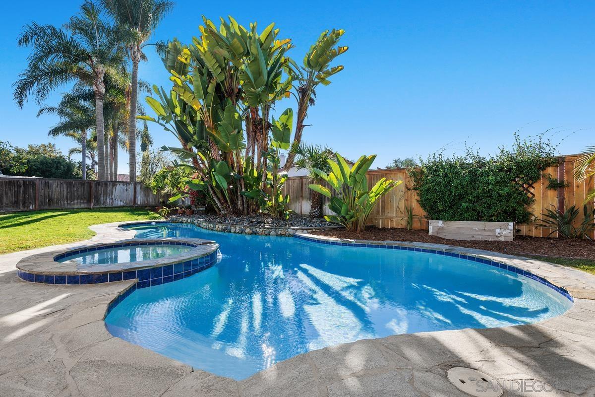 Detail Gallery Image 41 of 44 For 6429  La Vanco Ct, Carlsbad,  CA 92009 - 4 Beds | 3 Baths