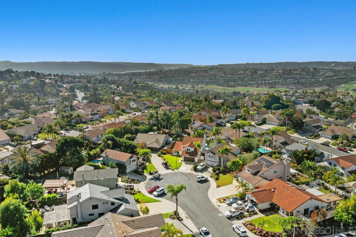 Detail Gallery Image 43 of 44 For 6429  La Vanco Ct, Carlsbad,  CA 92009 - 4 Beds | 3 Baths