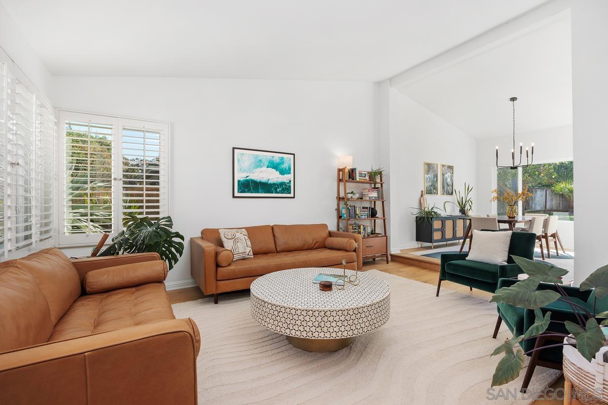 Detail Gallery Image 7 of 44 For 6429  La Vanco Ct, Carlsbad,  CA 92009 - 4 Beds | 3 Baths