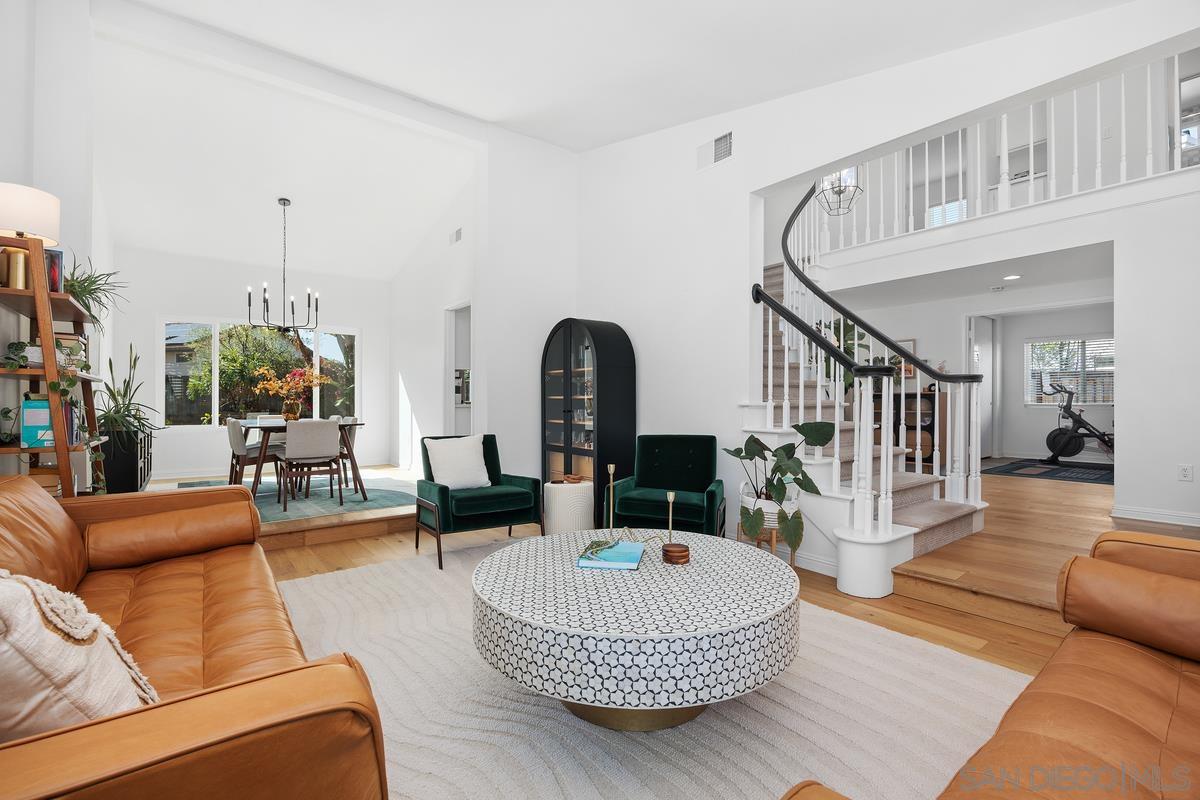 Detail Gallery Image 9 of 44 For 6429  La Vanco Ct, Carlsbad,  CA 92009 - 4 Beds | 3 Baths