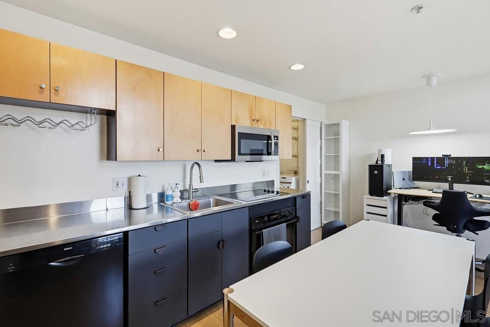Detail Gallery Image 23 of 36 For 2064  Kettner Boulevard  #37,  San Diego,  CA 92101 - 1 Beds | 1 Baths