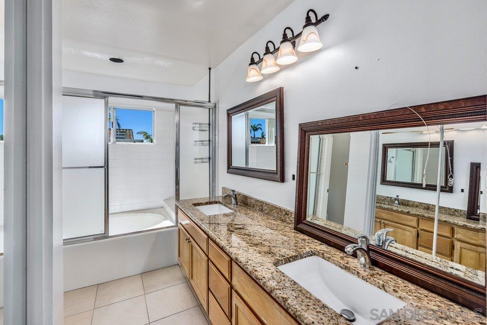 Detail Gallery Image 26 of 56 For 1979  Spanish Oak Way, Vista,  CA 92081 - 4 Beds | 2/1 Baths