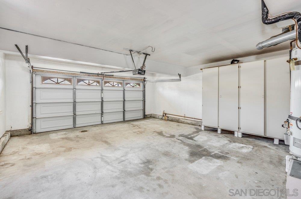 Detail Gallery Image 40 of 56 For 1979  Spanish Oak Way, Vista,  CA 92081 - 4 Beds | 2/1 Baths