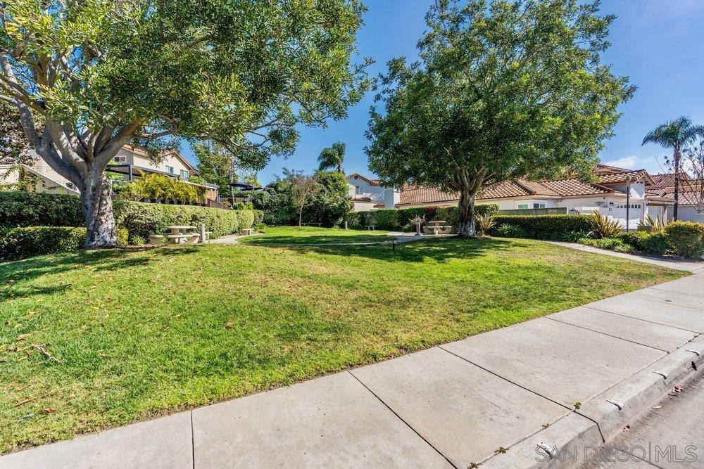 Detail Gallery Image 43 of 56 For 1979  Spanish Oak Way, Vista,  CA 92081 - 4 Beds | 2/1 Baths