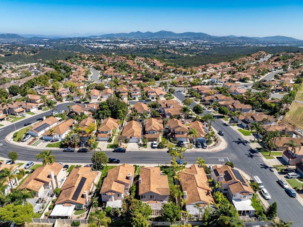 Detail Gallery Image 51 of 56 For 1979  Spanish Oak Way, Vista,  CA 92081 - 4 Beds | 2/1 Baths