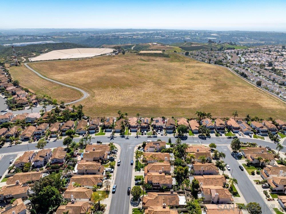 Detail Gallery Image 52 of 56 For 1979  Spanish Oak Way, Vista,  CA 92081 - 4 Beds | 2/1 Baths
