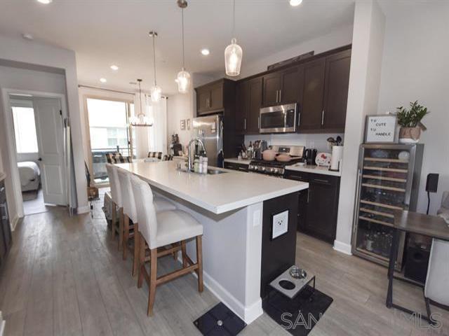 Detail Gallery Image 5 of 14 For 1812  Mint Terrace  Unit 4, Chula Vista,  CA 91915 - 3 Beds | 3 Baths