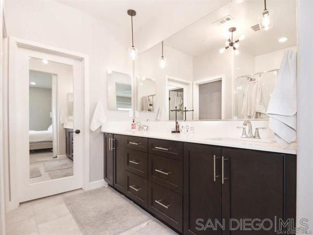 Detail Gallery Image 10 of 14 For 1812  Mint Terrace  Unit 4, Chula Vista,  CA 91915 - 3 Beds | 3 Baths