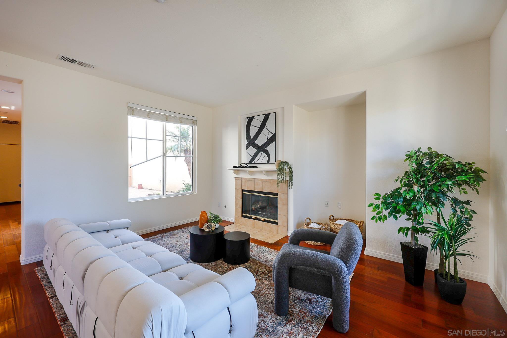 Detail Gallery Image 3 of 37 For 16639  Deer Ridge Rd, San Diego,  CA 92127 - 3 Beds | 2/1 Baths