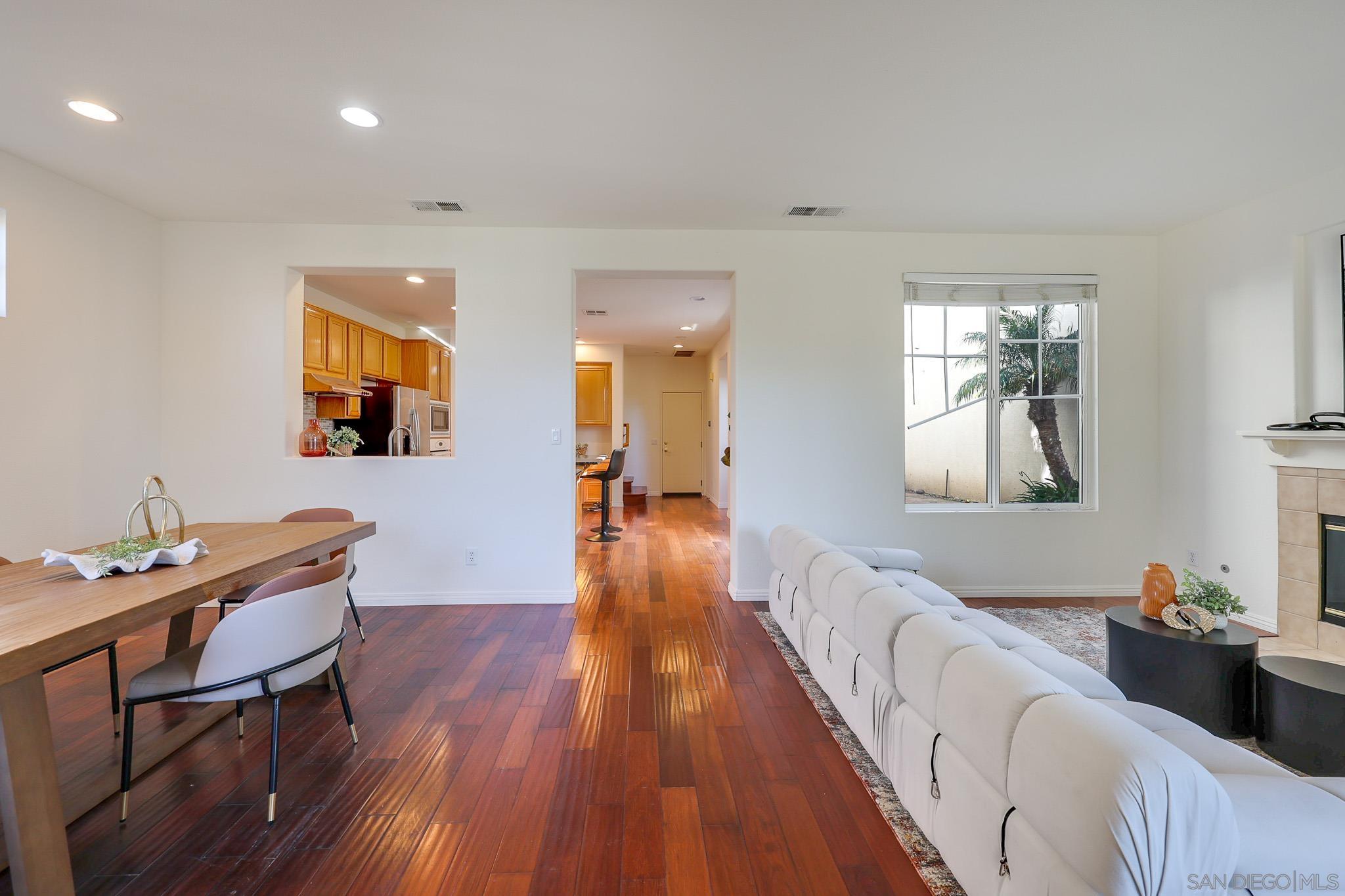 Detail Gallery Image 8 of 37 For 16639  Deer Ridge Rd, San Diego,  CA 92127 - 3 Beds | 2/1 Baths