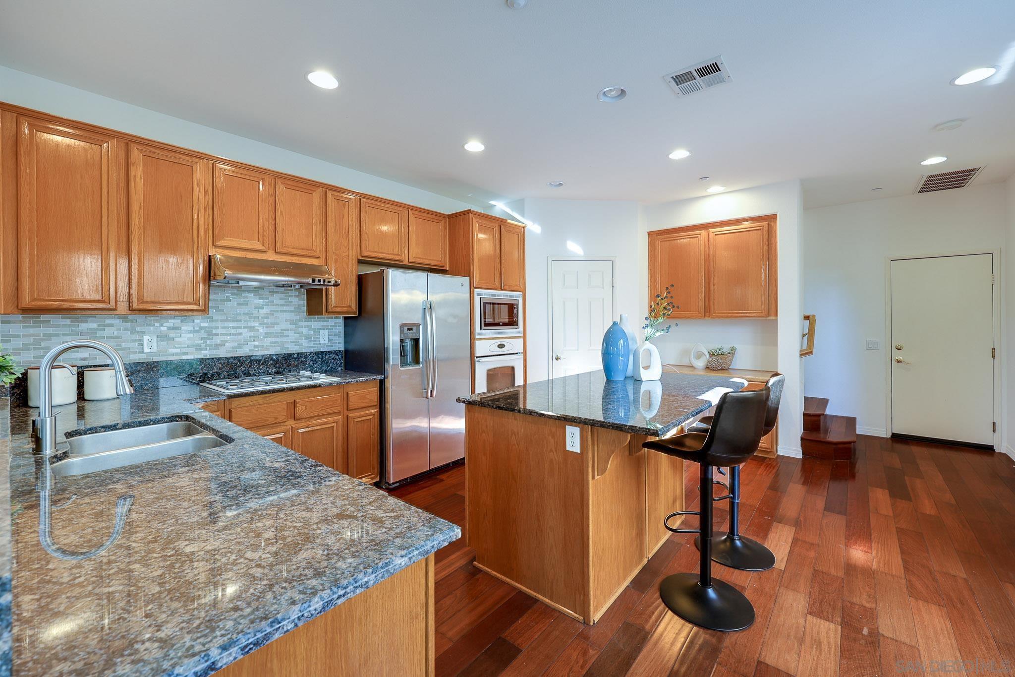 Detail Gallery Image 9 of 37 For 16639  Deer Ridge Rd, San Diego,  CA 92127 - 3 Beds | 2/1 Baths