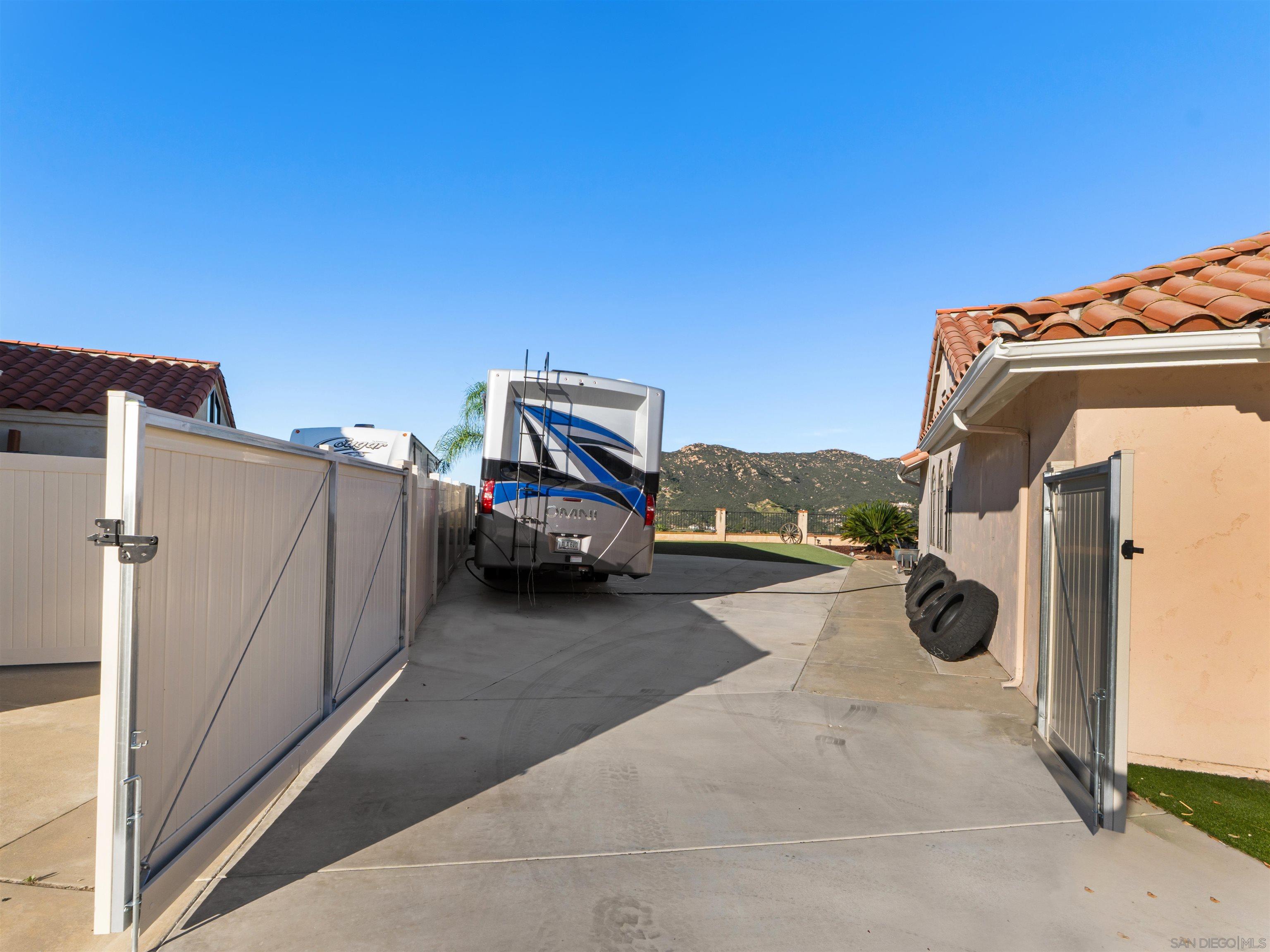 Detail Gallery Image 24 of 32 For 475  Summerhill Terrace, Alpine,  CA 91901 - 4 Beds | 2 Baths