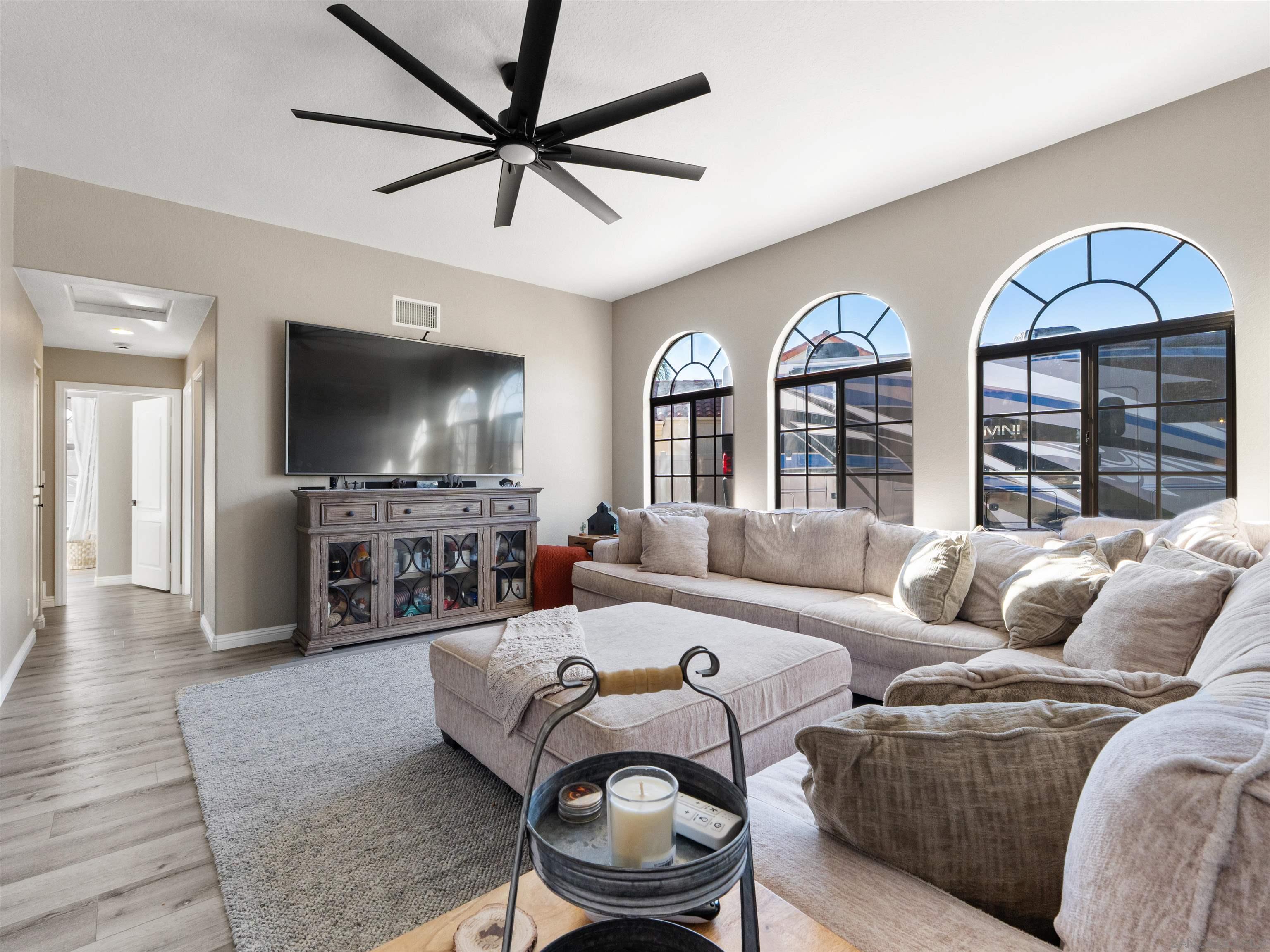 Detail Gallery Image 7 of 32 For 475  Summerhill Terrace, Alpine,  CA 91901 - 4 Beds | 2 Baths