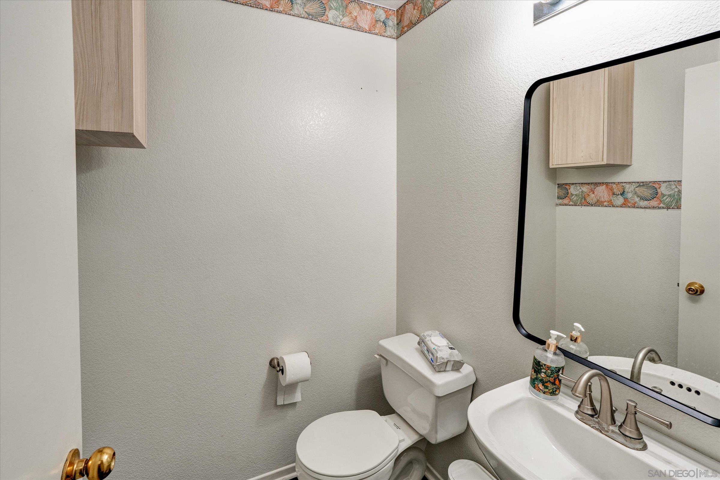 Detail Gallery Image 11 of 27 For 10944  Ivy Hill Drive  #5,  San Diego,  CA 92131 - 2 Beds | 2/1 Baths