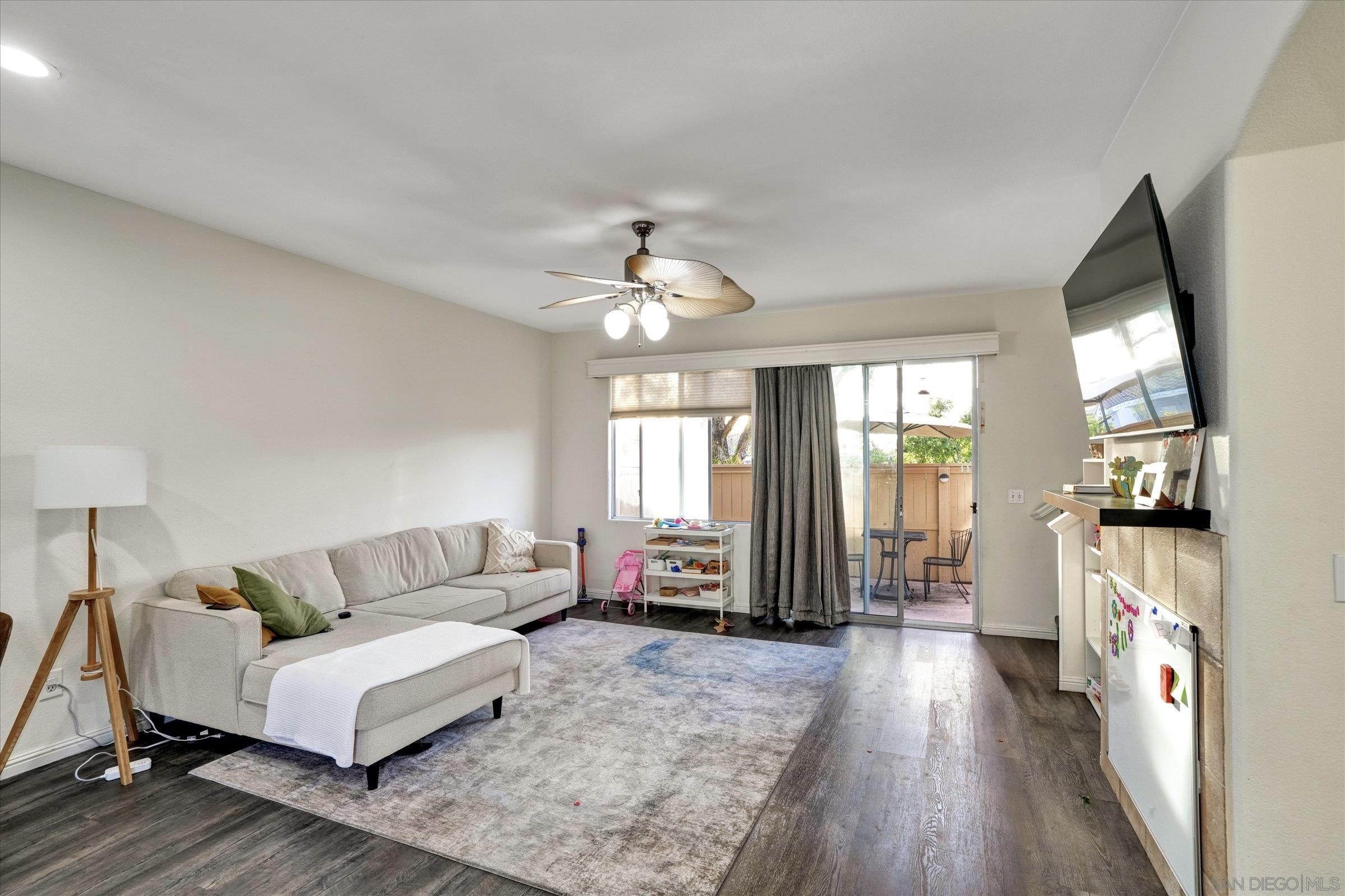 Detail Gallery Image 17 of 27 For 10944  Ivy Hill Drive  #5,  San Diego,  CA 92131 - 2 Beds | 2/1 Baths