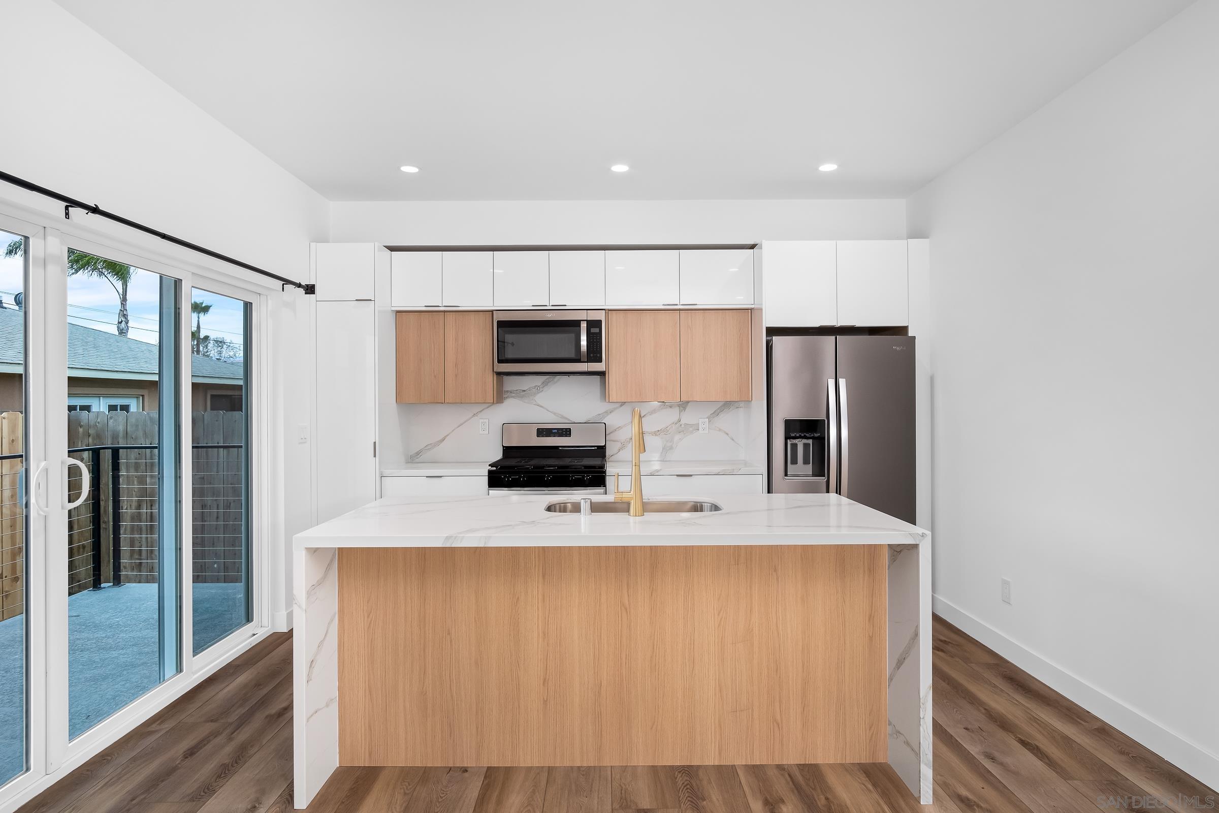 Detail Gallery Image 9 of 29 For 5230-32  Rincon St, San Diego,  CA 92115 - – Beds | – Baths