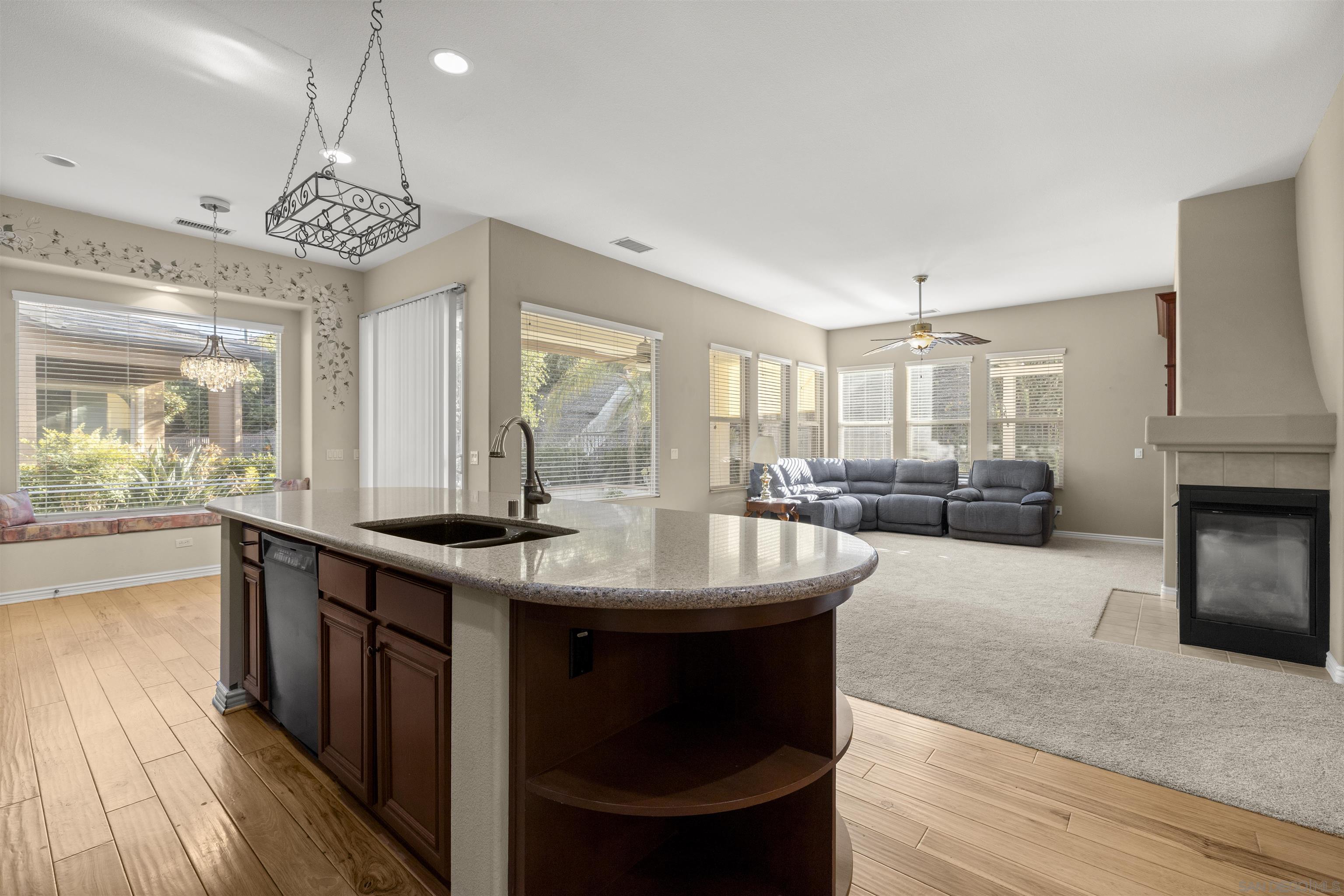 Detail Gallery Image 4 of 33 For 9093  Filaree Ct, Corona,  CA 92883 - 2 Beds | 1/1 Baths