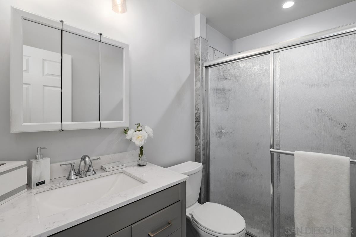 Detail Gallery Image 24 of 38 For 1095  Paseo Entrada, Chula Vista,  CA 91910 - 5 Beds | 3/1 Baths