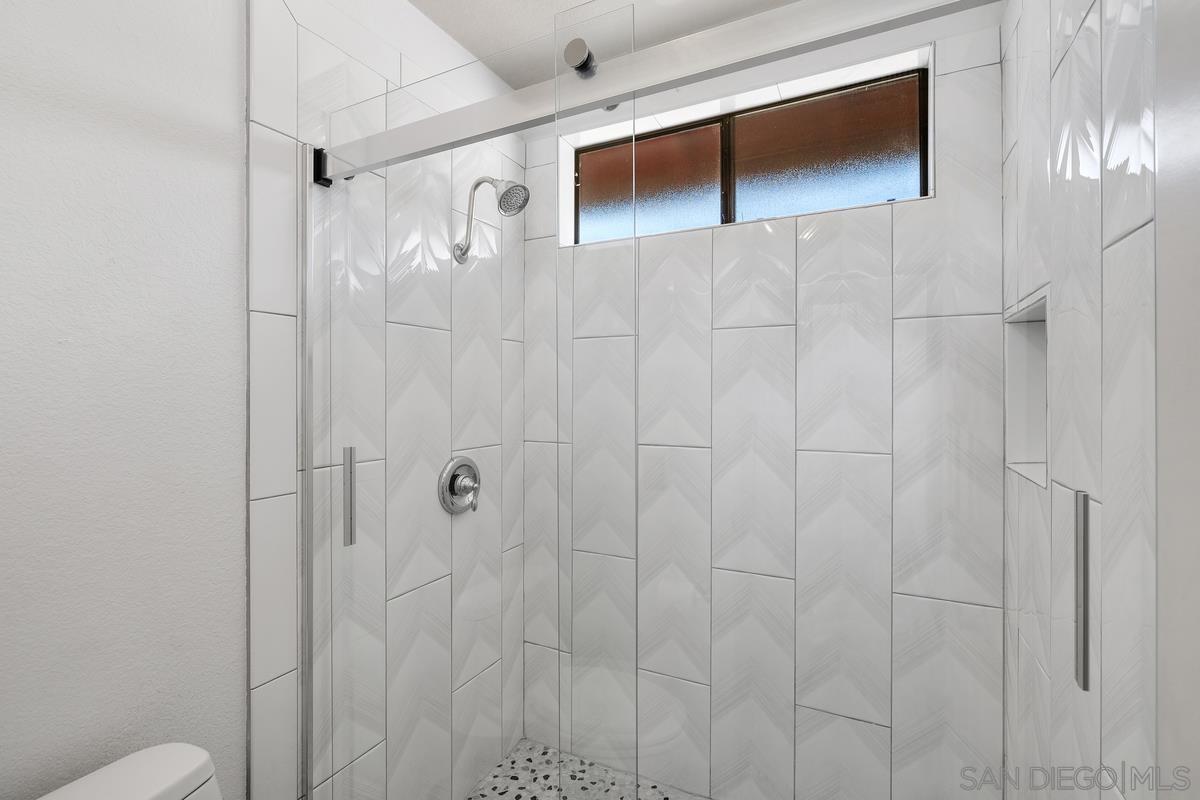 Detail Gallery Image 38 of 38 For 1095  Paseo Entrada, Chula Vista,  CA 91910 - 5 Beds | 3/1 Baths