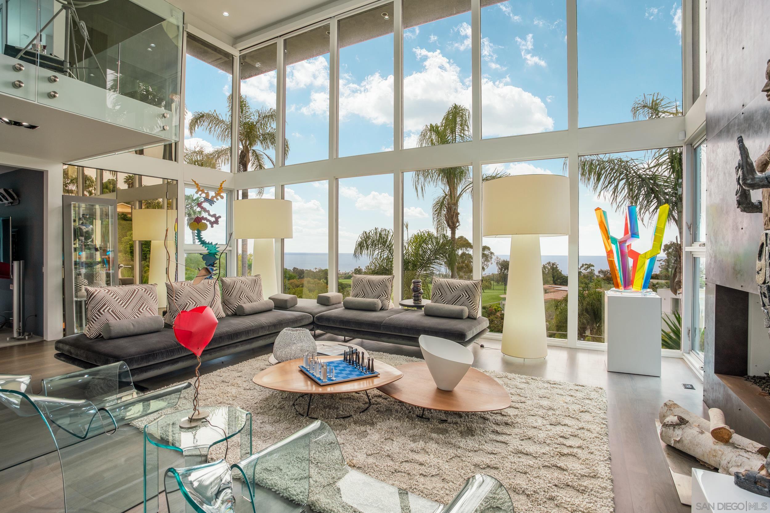 Detail Gallery Image 3 of 25 For 7116  Country Club Drive, La Jolla,  CA 92037 - 5 Beds | 4/1 Baths