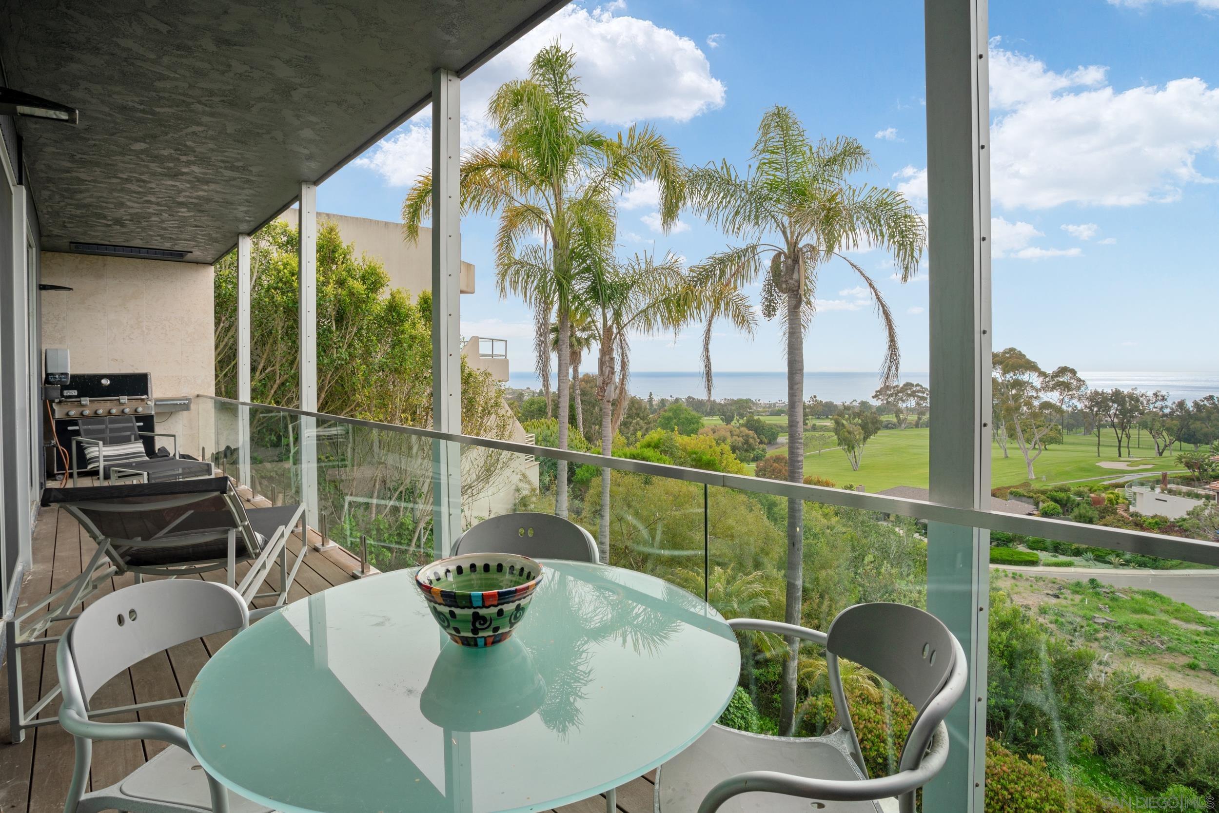 Detail Gallery Image 9 of 25 For 7116  Country Club Drive, La Jolla,  CA 92037 - 5 Beds | 4/1 Baths