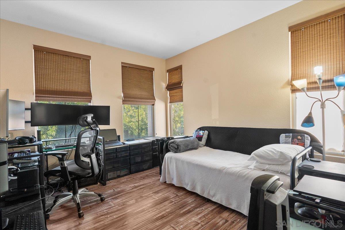 Detail Gallery Image 17 of 43 For 18696  Caminito Pasadero, San Diego,  CA 92128 - 2 Beds | 2 Baths