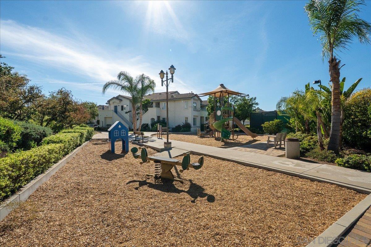 Detail Gallery Image 25 of 43 For 18696  Caminito Pasadero, San Diego,  CA 92128 - 2 Beds | 2 Baths