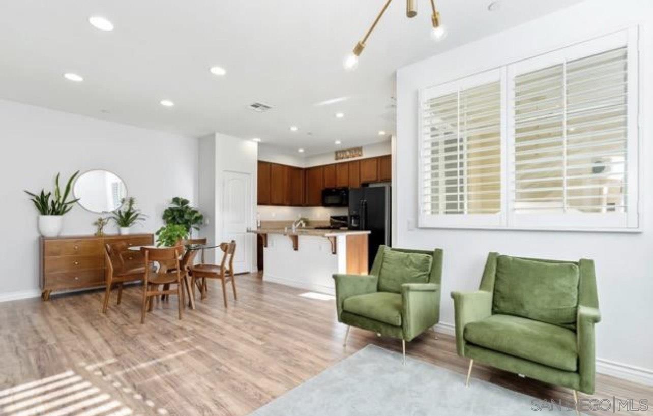 Detail Gallery Image 3 of 27 For 1627  Dunlin Avenue 1, Chula Vista,  CA 91913 - 2 Beds | 2 Baths