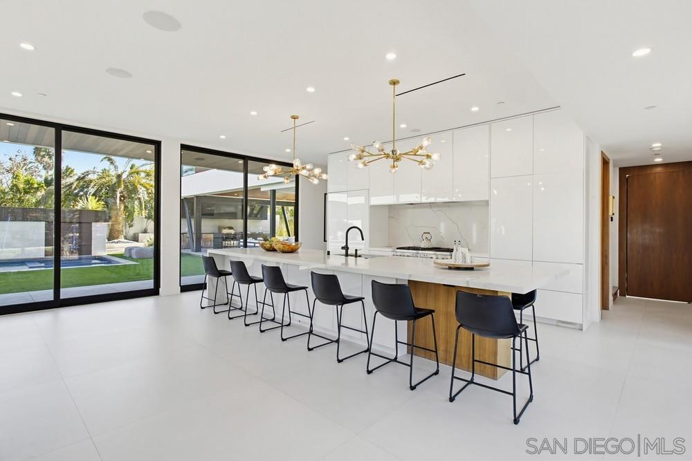 Detail Gallery Image 13 of 39 For 2864  Gate Seven, Chula Vista,  CA 91914 - 8 Beds | 6/4 Baths