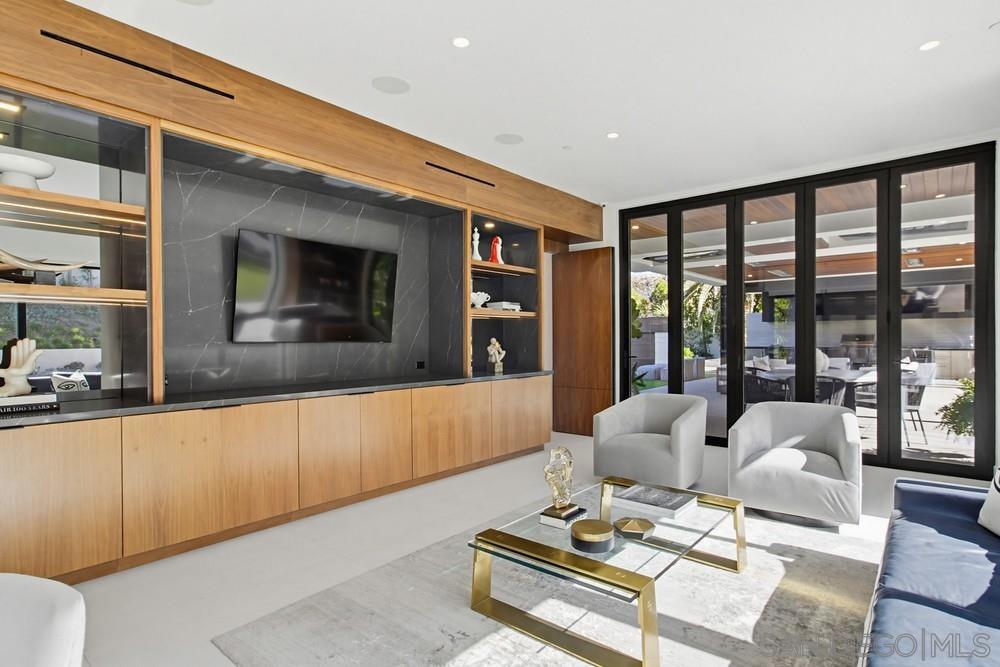 Detail Gallery Image 15 of 39 For 2864  Gate Seven, Chula Vista,  CA 91914 - 8 Beds | 6/4 Baths