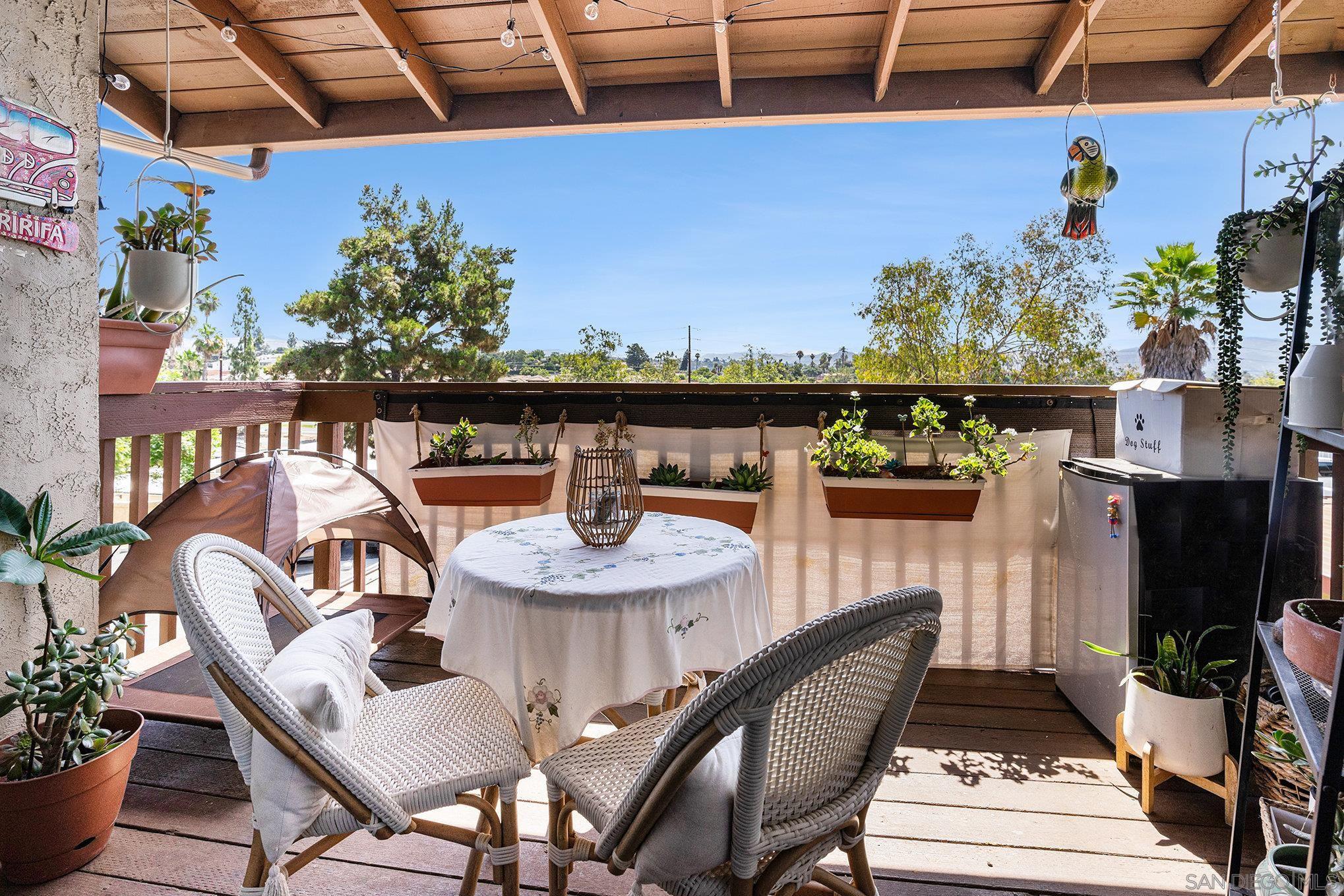 Detail Gallery Image 14 of 18 For 440  Citracado Pkwy  #14,  Escondido,  CA 92025 - 2 Beds | 2 Baths