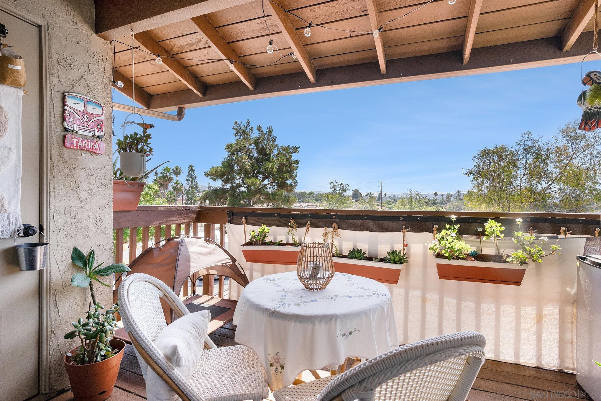 Detail Gallery Image 15 of 18 For 440  Citracado Pkwy  #14,  Escondido,  CA 92025 - 2 Beds | 2 Baths