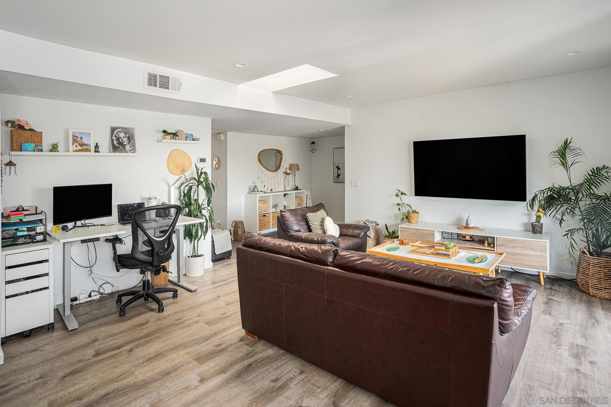 Detail Gallery Image 5 of 18 For 440  Citracado Pkwy  #14,  Escondido,  CA 92025 - 2 Beds | 2 Baths