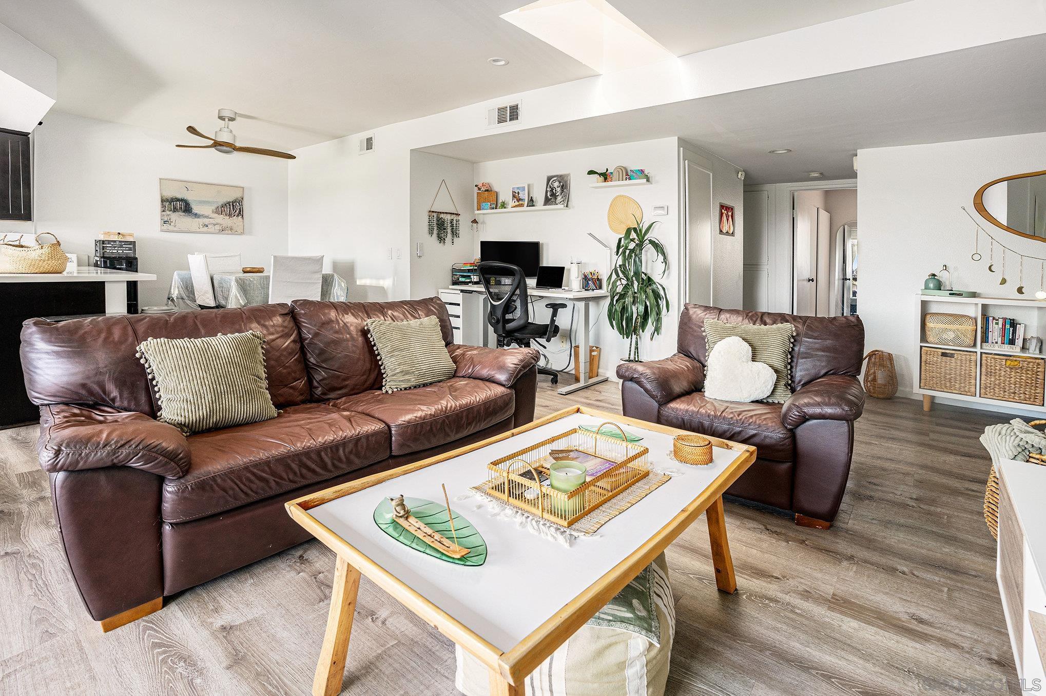 Detail Gallery Image 6 of 18 For 440  Citracado Pkwy  #14,  Escondido,  CA 92025 - 2 Beds | 2 Baths