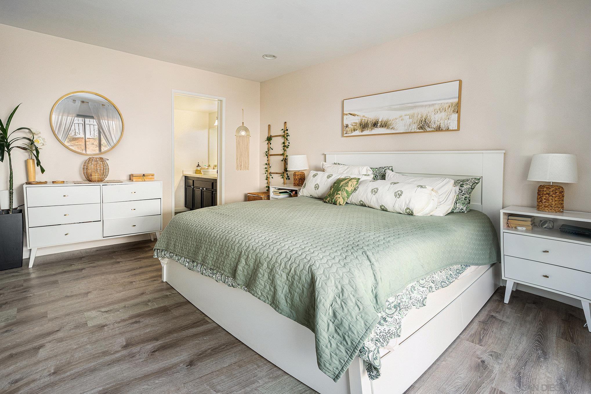 Detail Gallery Image 8 of 18 For 440  Citracado Pkwy  #14,  Escondido,  CA 92025 - 2 Beds | 2 Baths